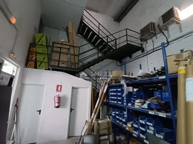 VENTA DE LOCAL COMERCIAL EN ALICANTE, JUNTO A CENTRO COMERCIAL GRAN VIA — 4