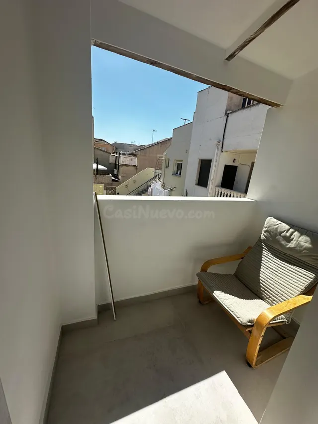 HAB CON BALCÓN CHICA ESTUDIANTE WIFI INCLUIDO - foto 4
