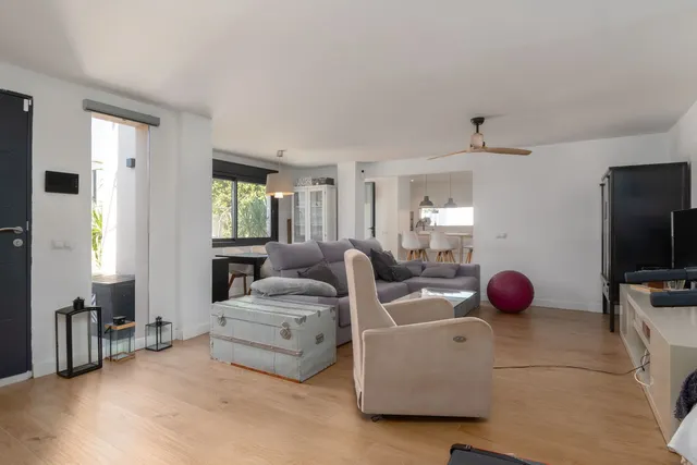 Chalet 7 habitaciones 350m² en venta - Centro — 28
