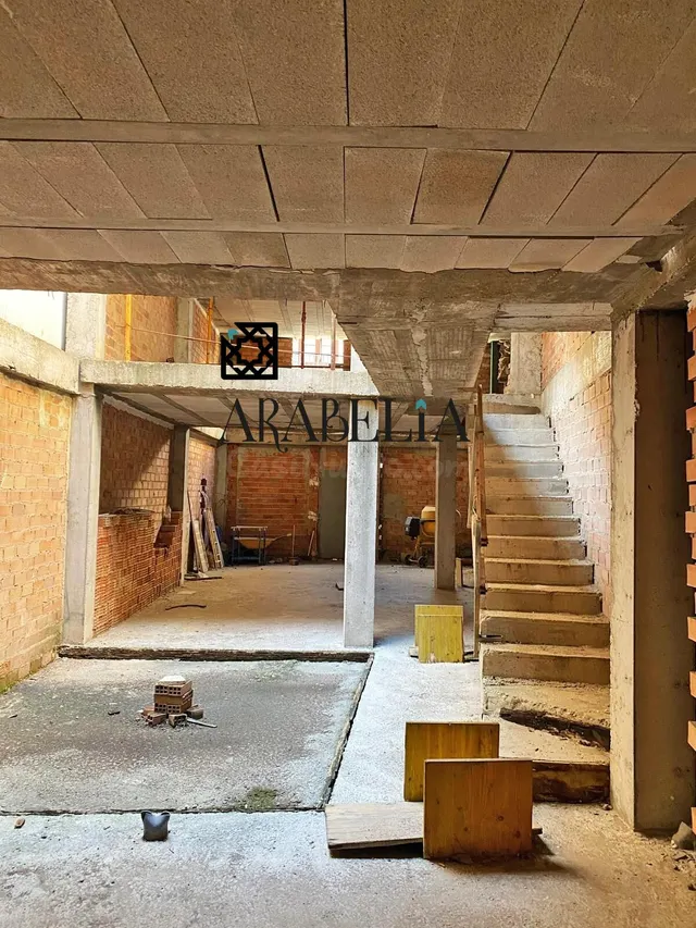¡ Oportunidad única en pleno centro! Casa en construcción pa - foto 5