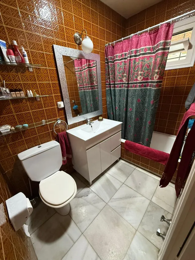 Espectacular vivienda con encanto, amplitud y jardín privado — 32