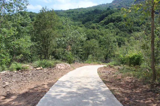 CASERIO CON TERRENO EN SUMBILLA — 13