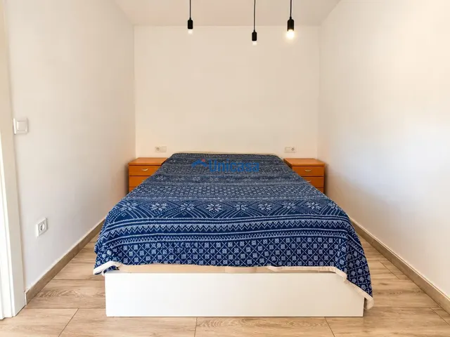 Piso reformado de 2 dormitorios junto a carlos haya | ideal para vivir o invertir — 10