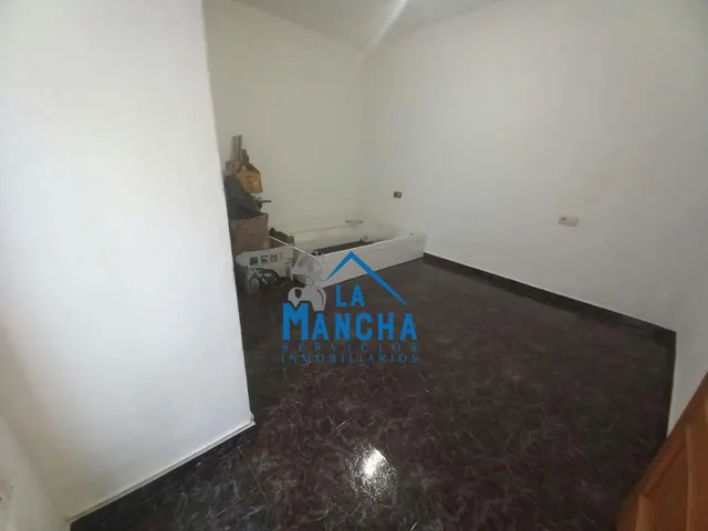 *130.000€* .INMOBILIARIA LA MANCHA VENDE CASA EN LA GINETA-ALBACETE. — 27