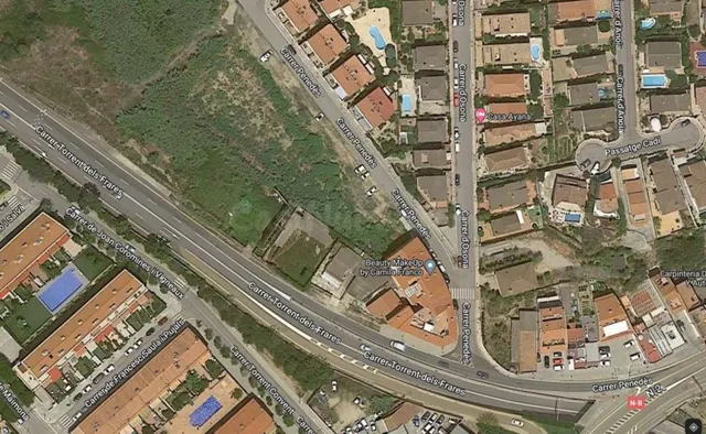 Terreno urbano 990m² en venta - Les Creus-Can Feliu de Merol
