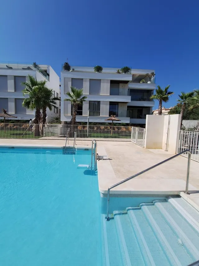 Apartamento de lujo a 200m de la playa en Marbella — 15