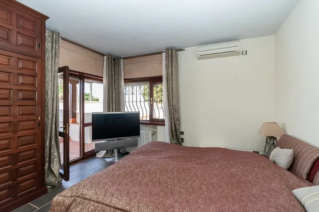 Chalet 6 habitaciones 746m² en venta - Marbella — 28