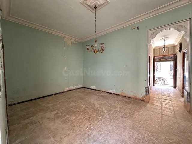 CASA EN VENTA EN L’ALCÚDIA CON PATIO - foto 4