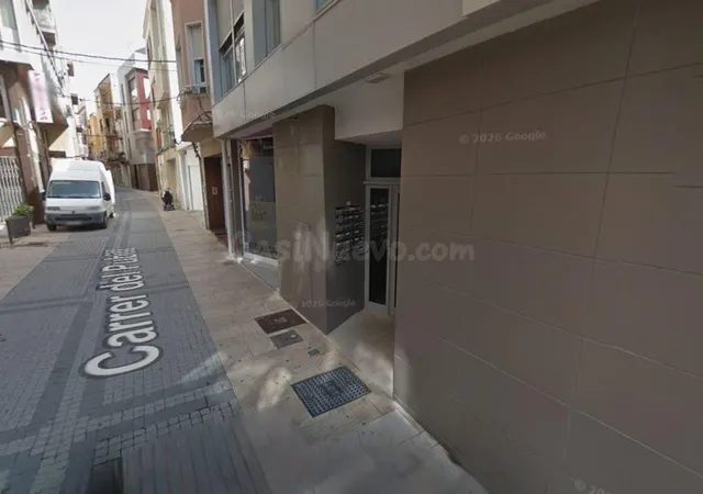 SE VENDE LOCAL / ALMACÑN OKUPADO EN Carrer Pubill Del Nº 31