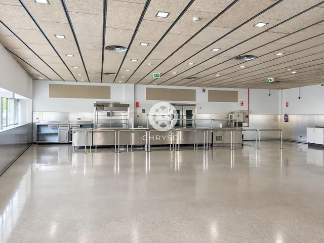 Exclusiva nave industrial tipo c con edificio corporativo junto a zona franca y fira de Barcelona. — 23