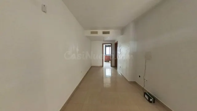 VIVIENDA ADOSADA DE 2 DORM EN ROLDAN - foto 2