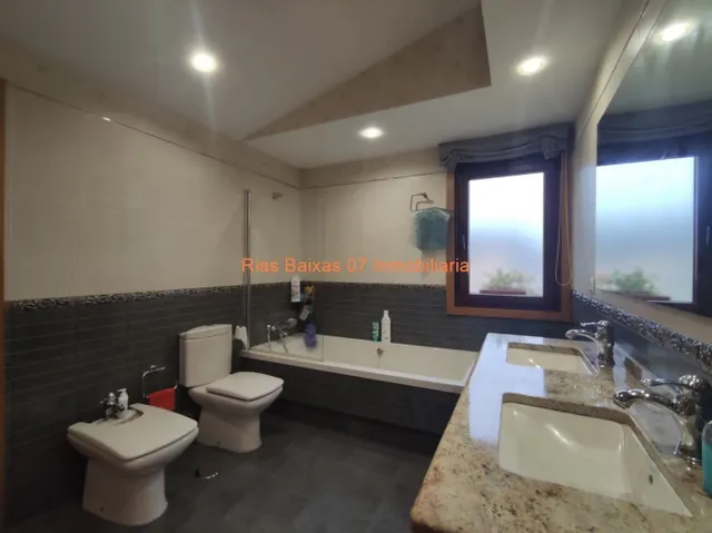 REF 2875 CHALET 3 DORM. CON PISCINA COMO NUEVO ( O ROSAL ) — 40