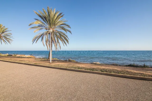 🏡 VIVIENDA FRENTE AL MAR DE MÁS DE 140 M2 CON SÓTANO, PLANTA - foto 3