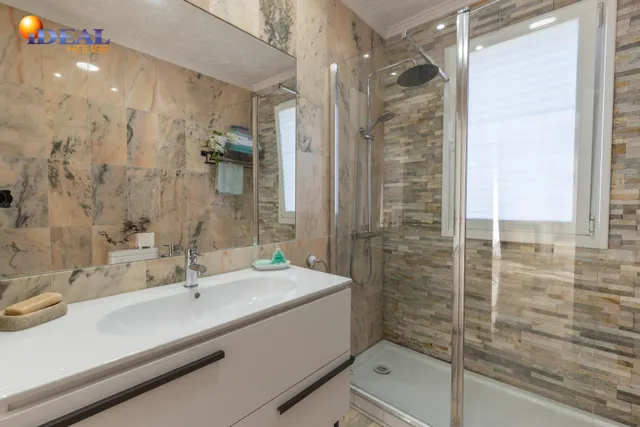 ¡MAGNIFICO CHALET INDEPENDIENTE CON CALIDADES ESPECTACULARES Y PISCINA PRIVADA EN GOJAR! — 47
