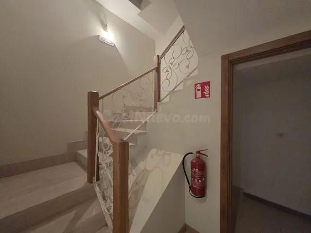 LOCAL COMERCIAL EN RIBADEO - foto 2