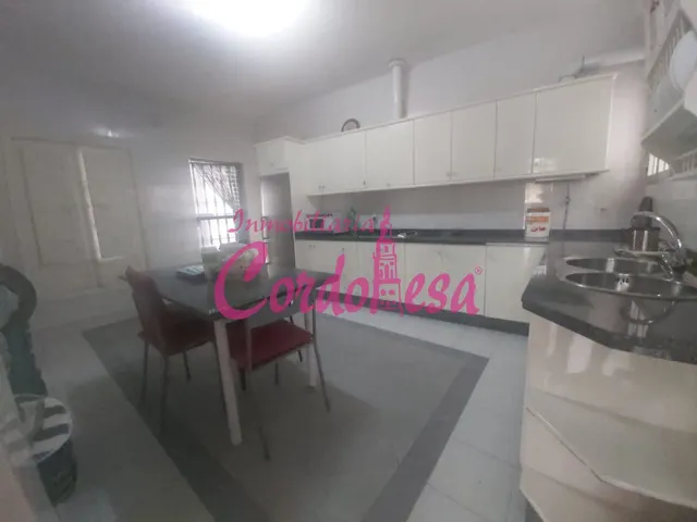MAGNIFICA CASA EN PLENO CENTRO CIUDAD — 12