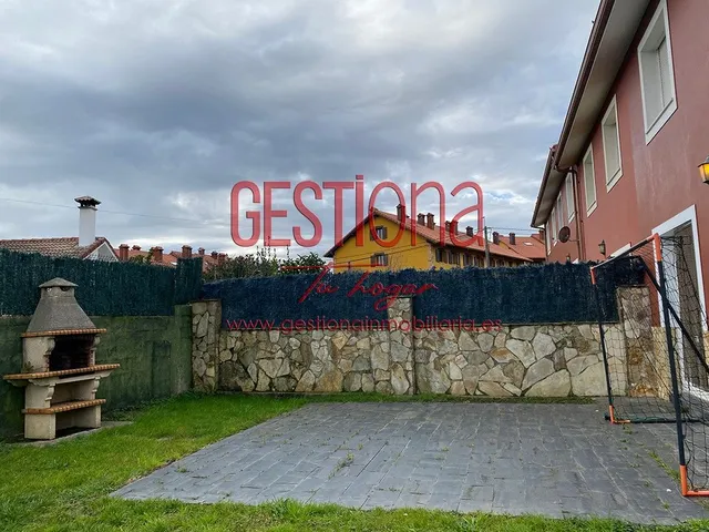 IMPRESIONANTE PAREADO CON PISCINA EN AJO — 34