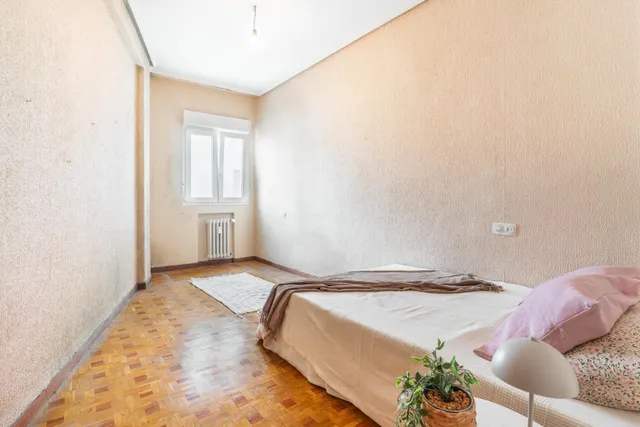 Piso en Hermanos Menendez Pidal — 7
