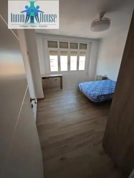 PISO EN VENTA ZONA FRANCISCANOS — 32