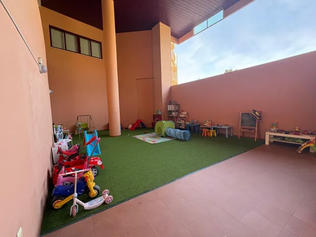 Piso en Teatinos en urbanización con dos aparcamientos — 34