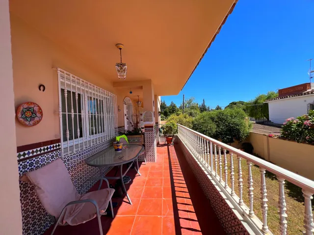 ESPECTACULAR CASA PAREADA EN BENALMADENA 325 M2 — 3