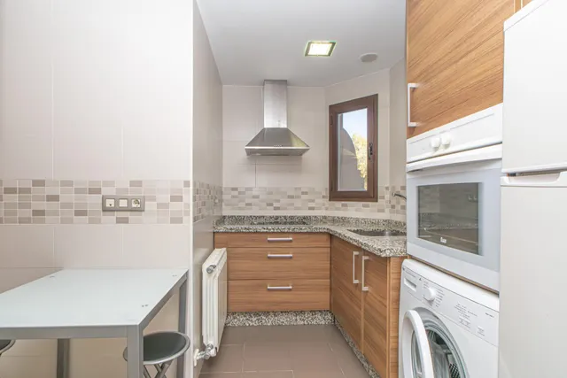 Ático a la venta en La Zubia ¡en rentabilidad! — 11