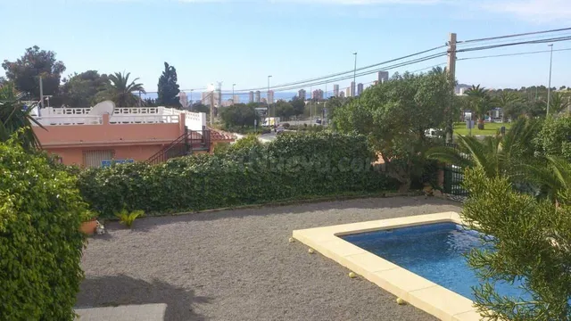 Villa 4 habitaciones 180m² en venta - Pueblo Poniente - foto 2
