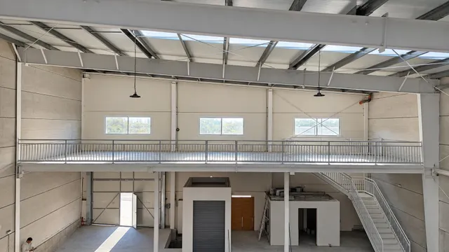 Nave industrial de nueva construcción en el Polígono Industrial La Torre, Mijas Costa — 13