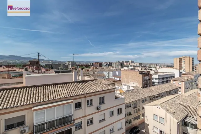 Calle Diamantino García — 12