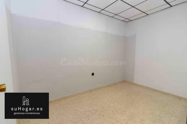 Almacén 20m² en alquiler - Estación - foto 3