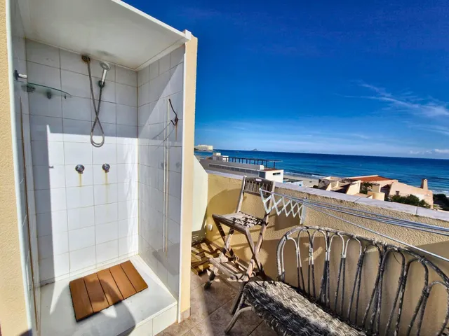 Apartamento reformado con vistas al Mediterráneo y espectacular solárium privado en Residencial Ipanema, La Manga km 2 — 6