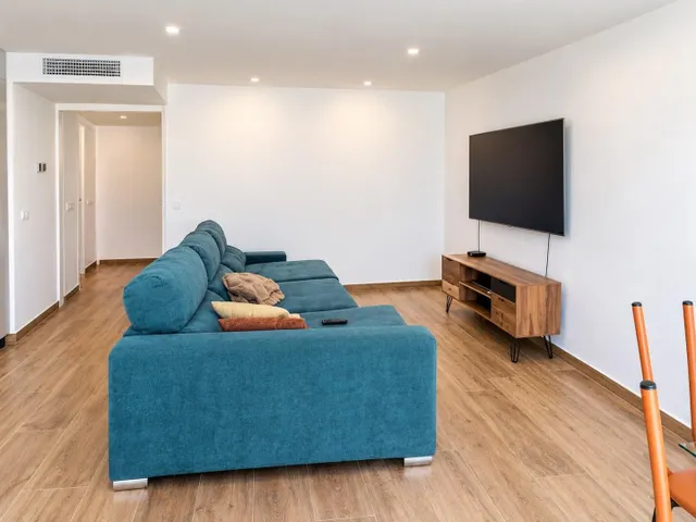 Local comercial 10 habitaciones 400m² en venta - La Murada-Los Vicentes — 25