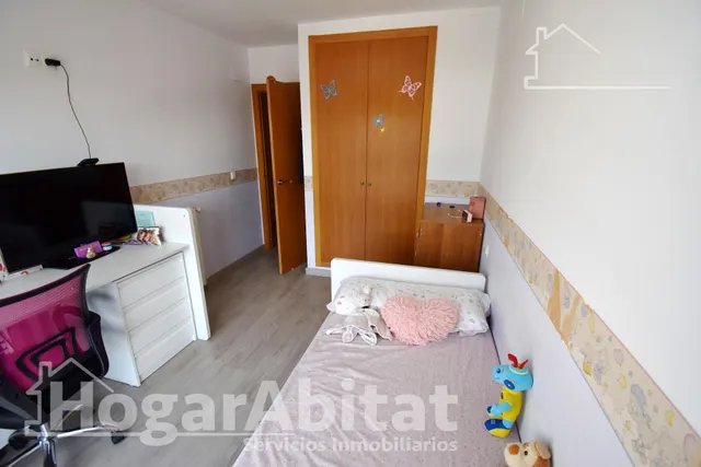 AMPLIO Y LUMINOSO EN RESIDENCIAL CON PISCINA Y GARAJE, TODO AMUEBLADO — 27