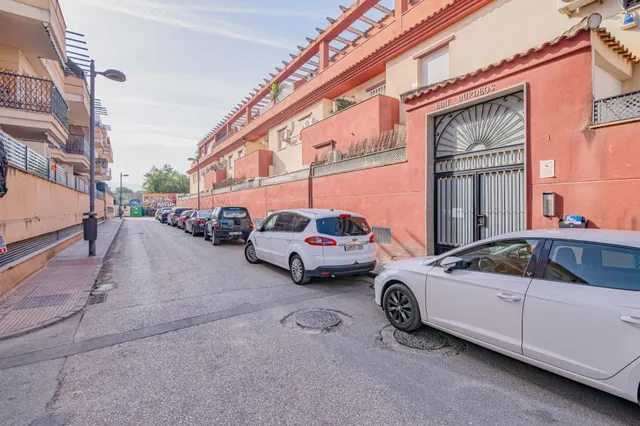 Piso de 2 dormitorios con garaje, amueblado — 30