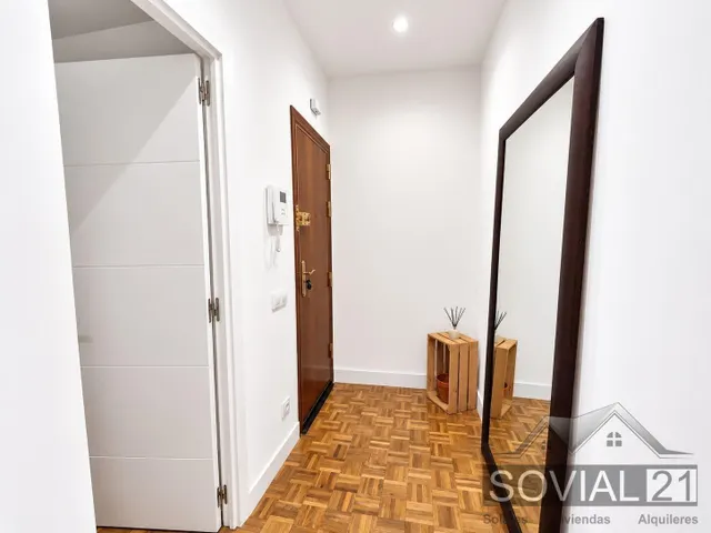 Piso reformado con mucho estilo junto a la plaza Sanllehy — 26