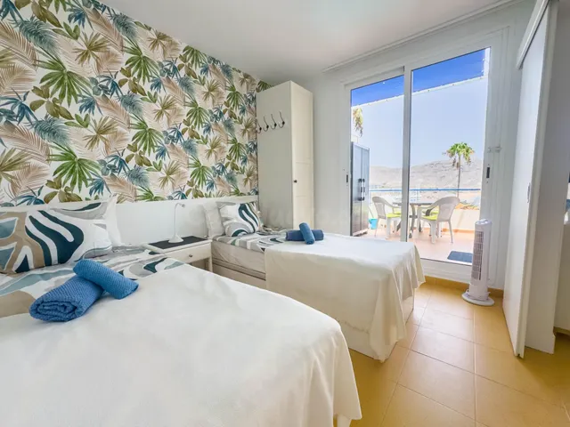 Luminoso apartamento con vistas al mar en Playa del Cura