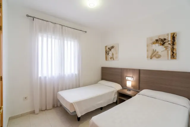 Apartamentos bungalow planta baja en calpe — 14