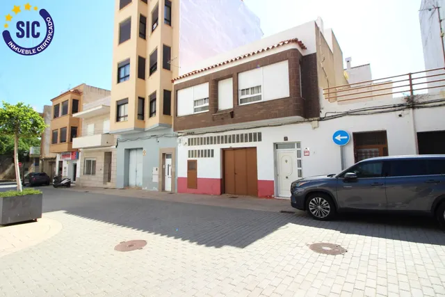 Amplio local comercial céntrico — 4