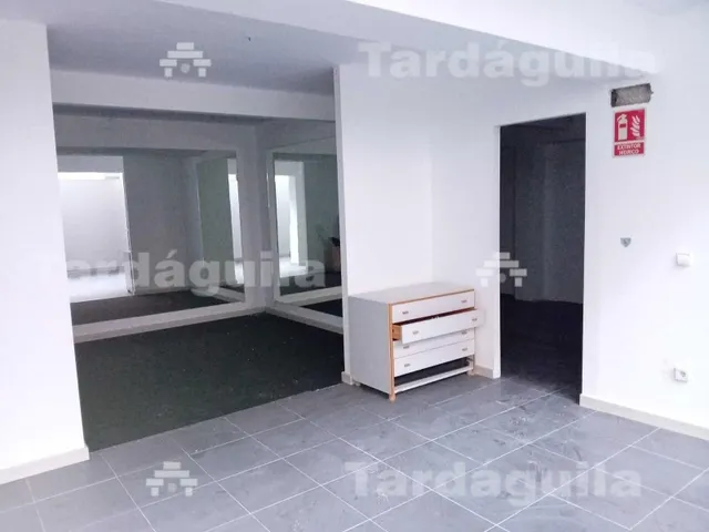 LOCAL EN VENTA — 11