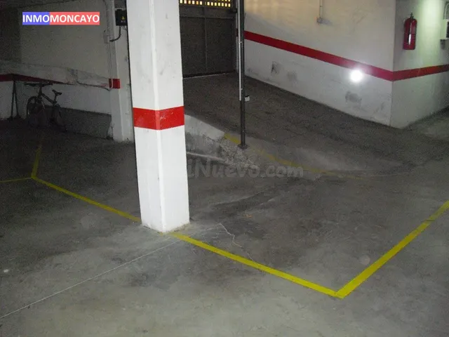Se alquila plaza de garaje en Tarazona - foto 2