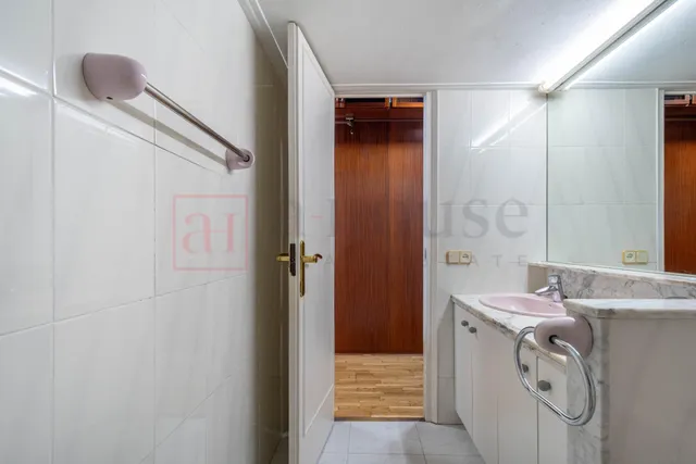 ESPECTACULAR PISO PARA ENTRAR A VIVIR EN VILA DE GRACIA — 13