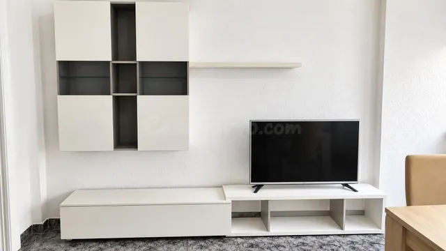 ¡Atención Inversores! Se vende piso alquilado de 3 Dormitori - foto 2