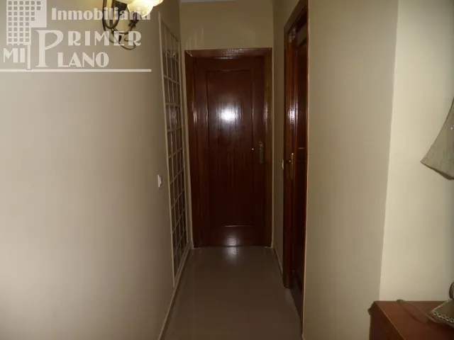 Piso de 4 dormitorios, cocina y baños, 120m2, con plaza de garaje y exterior, Dña.Crisanta — 19