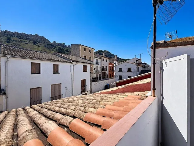 Despierta con el castillo de Xàtiva de frente: casa con terraza y azotea, lista para entrar a vivir — 20