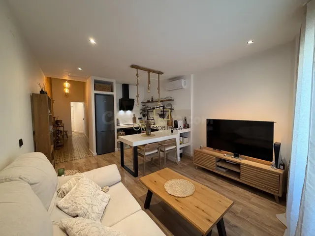 Piso en venta de dos habitaciones reformado en 2023 en el ce - foto 2