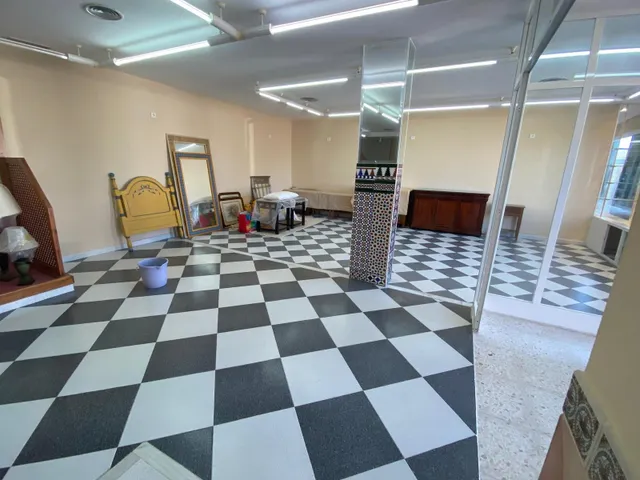 Solar en avd. 1492 pago san jeronimo — 28