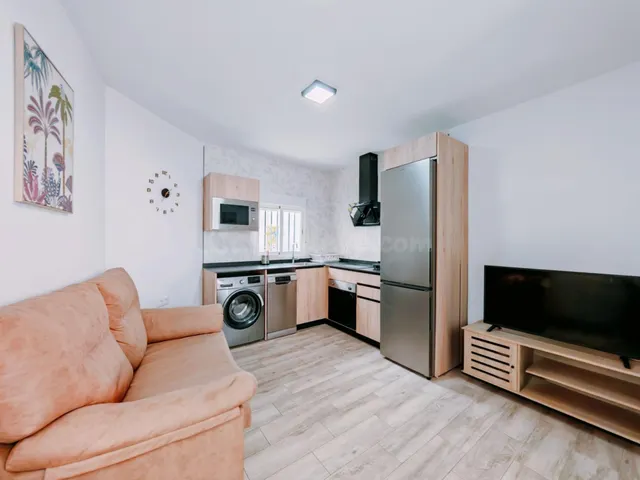 CASA REFORMADA CON LICENCIA TURÍSTICA A POCOS PASOS DE LA PL - foto 2