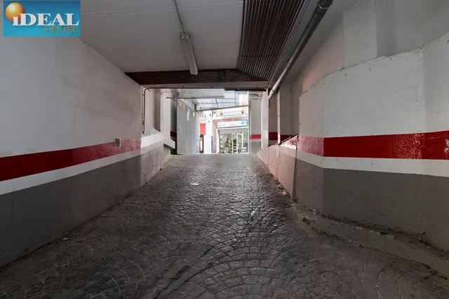 A5931J6. Aparcamiento. www.idealhouse.es — 2
