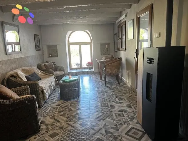 GRAN OPORTUNIDAD DE COMPRA DE PRECIOSA CASA RUSTICA EN ENTOR - foto 5