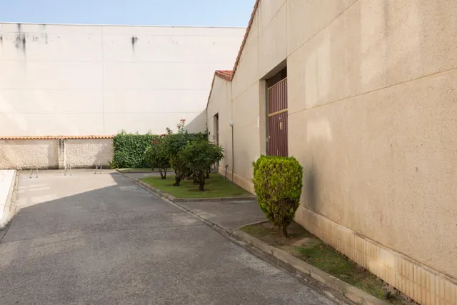 Piso con piscina en Cigales — 42
